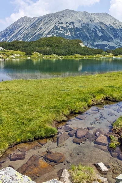 Todorka Peak e Muratovo Lake, Pirin Mountain — Foto Stock