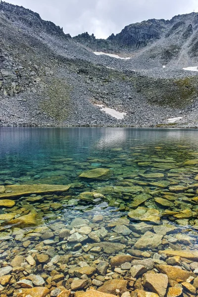 Ledenoto (Ice) Lake and Musala Peak, Rila mountai — Stock Photo, Image
