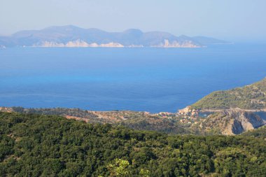 Assos Köyü ve deniz defne, Kefalonia, Yunanistan