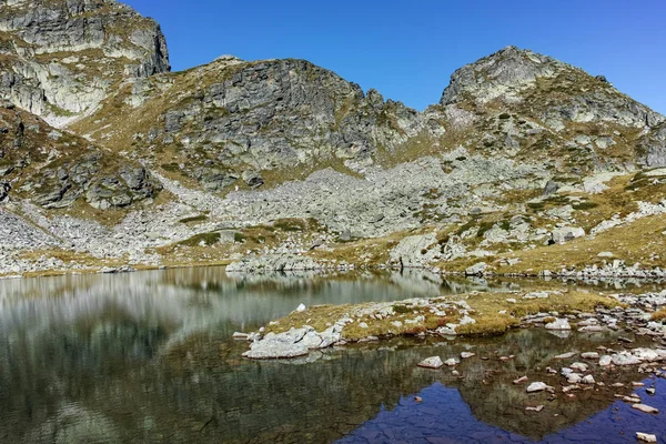 Landscape of Elenski lake and Malyovitsa peak, Rila Mountain — Stok Foto
