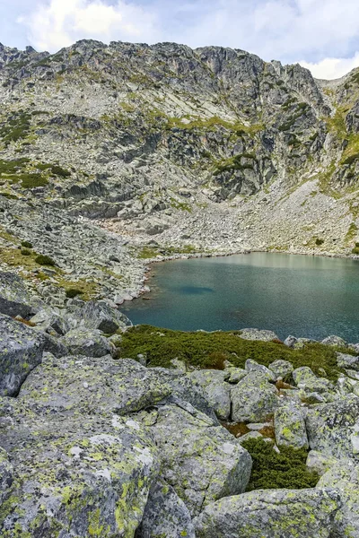 Pemandangan luar biasa dari danau Musalenski, gunung Rila — Stok Foto