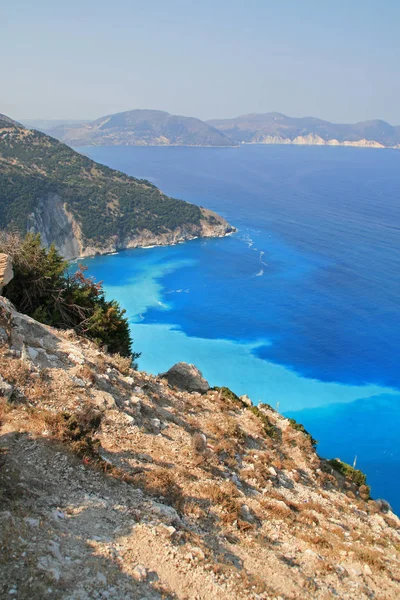 Úžasná krajina Myrtos beach, Kefalonia, Jónské ostrovy — Stock fotografie