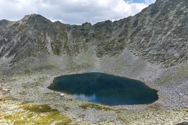 Ledenoto (ICE) Gölü'nden Musala tepe, Rila Dağı