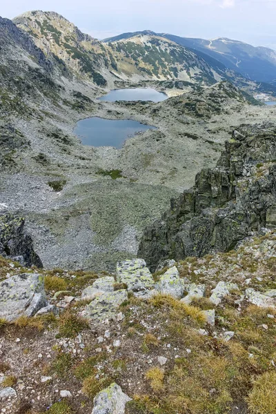 Vista panorâmica dos lagos Musalenski do Pico Musala, montanha Rila — Fotografia de Stock