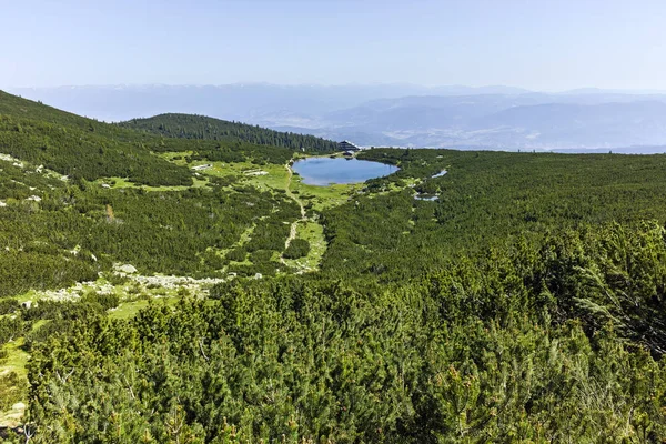 Panorama okolicy Bezbog jeziora, góry Pirin — Zdjęcie stockowe