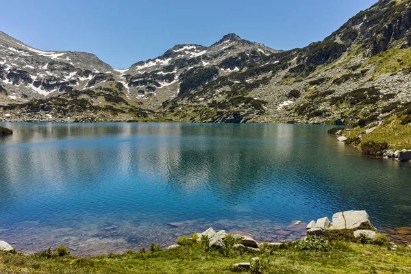 Dzhano peak and Popovo lake, Pirin Mountain — Stok Foto