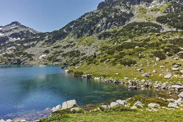 Demirkapiyski berghöna peak och Popovo sjö, Pirin berget — Stockfoto