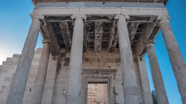 Das erechtheion ein alter griechischer tempel auf der nordseite der akropolis von athens, — Stockfoto