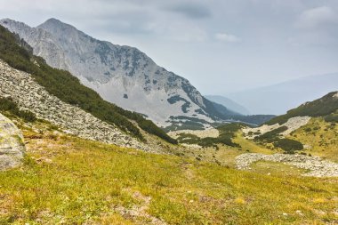 Şaşırtıcı yatay, Sinanitsa tepe, Pirin Dağı