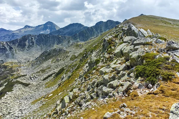 Paisaje desde el paso Banderitsa, Montaña Pirin —  Fotos de Stock