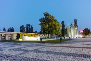 Plovdiv, Bulgaristan - 4 Eylül 2016: Gece fotoğraf ve Plovdiv Uluslararası Fuarı