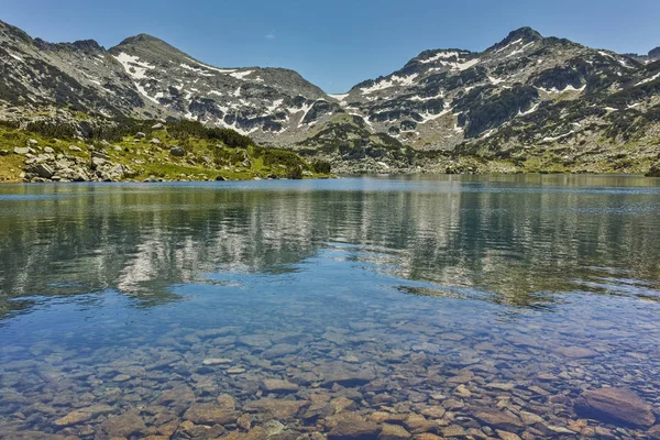 景观与 Demirkapiyski 鸡峰和 Popovo 湖，皮林山 — 图库照片