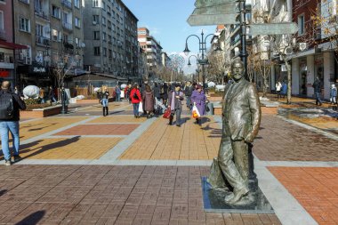 Sofia, Bulgaristan - 5 Şubat 2017: Kış görünümü Boulevard Vitosha Sofya