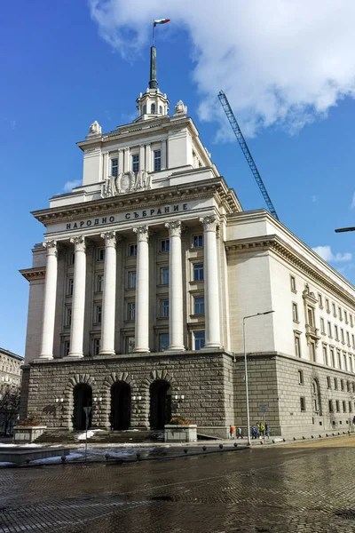 SOFIA, BULGARIA - 5 FEBBRAIO 2017: Veduta invernale dell'ex Camera del Partito Comunista a Sofia — Foto Stock