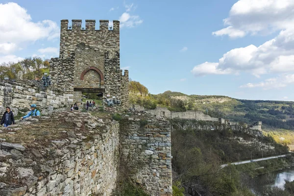 Veliko Tarnovo, Bulgaristan - 9 Nisan 2017: Ortaçağ kale Tsarevets kalıntıları