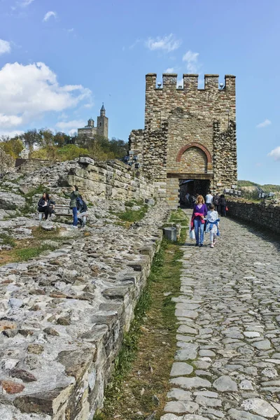 Veliko Tarnovo, Bulgaristan - 9 Nisan 2017: Ortaçağ kale Tsarevets kalıntıları