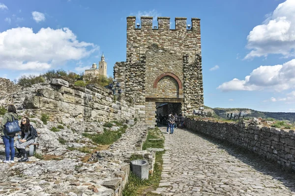Veliko Tarnovo, Bulgaristan - 9 Nisan 2017: Ortaçağ kale Tsarevets kalıntıları