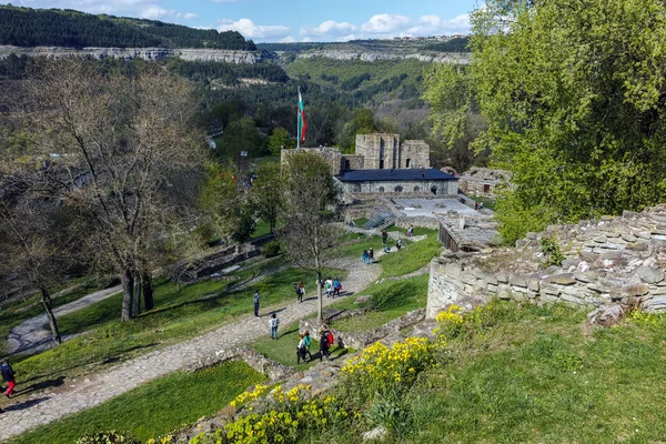 Veliko Tarnovo, Bulgaristan - 9 Nisan 2017: Ortaçağ kale Tsarevets kalıntıları