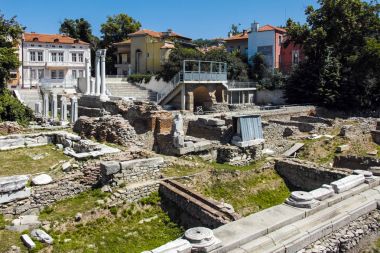 Plovdiv, Bulgaristan - 10 Haziran 2017: Panorama in Ruins of Roma Odeon şehir Plovdiv