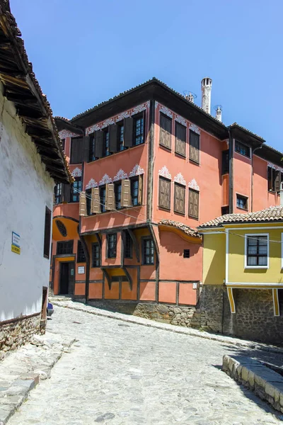 PLOVDIV, BULGÁRIA - JUNHO 10, 2017: Edifício do Museu de História na cidade velha de Plovdiv — Fotografia de Stock