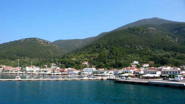 Саамська, Kefalonia, Греція - 8 вересня 2012: дивовижна панорама міста самі Kefalonia, Греція — стокове фото