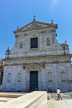 Roma, İtalya - 22 Haziran 2017: Chiesa di San Rocco görünümünü Roma'daki tüm Augusteo şaşırtıcı