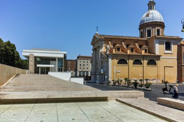 Roma, İtalya - 22 Haziran 2017: Chiesa di San Rocco görünümünü Roma'daki tüm Augusteo şaşırtıcı