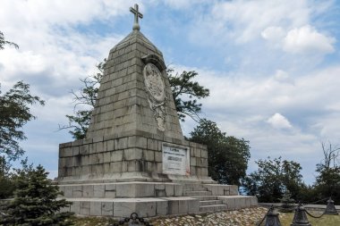 Plovdiv, Bulgaristan 11 Haziran 2017: İmparator Alexander II Bunardzhik tepe tepe (libertadors Tepesi) şehir Plovdiv, Anıtı