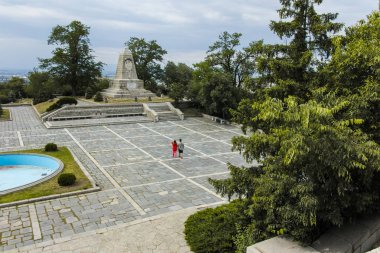 Plovdiv, Bulgaristan 11 Haziran 2017: İmparator Alexander II Bunardzhik tepe tepe (libertadors Tepesi) şehir Plovdiv, Anıtı