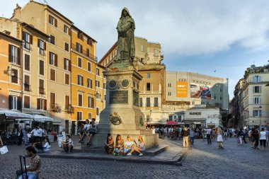 Rome, İtalya - 22 Haziran 2017: Muhteşem panoramik görünüm Campo de Fiori Roma şehir