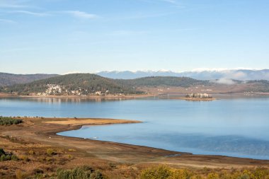 Batak depo, Rodop dağ şaşırtıcı sonbahar manzarası