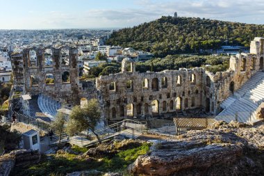 Atina akropolisi Herodes Atticus Odeon kalıntıları
