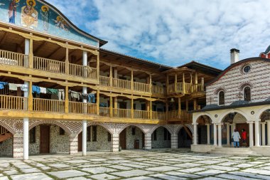Gigintsy Manastırı, Bulgaristan - 9 Ekim 2016: Tsarnogorski (Gigintsy) Manastırı St Kozma ve Damyan, Bulgaristan