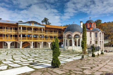 Gigintsy Manastırı, Bulgaristan - 9 Ekim 2016: Tsarnogorski (Gigintsy) Manastırı St Kozma ve Damyan, Bulgaristan