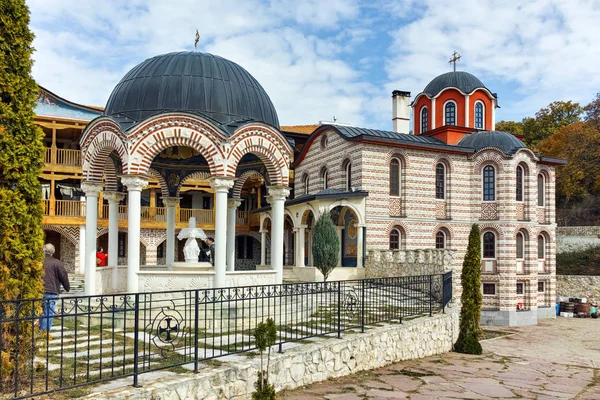 Klasztor Gigintsy, Bułgaria - 9 października 2016 roku: Tsarnogorski (Gigintsy) Klasztor St. Kozma i Damyan, Bułgaria — Zdjęcie stockowe