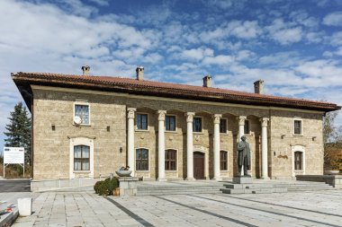 Kovachevtsy, Bulgaristan - 9 Ekim 2016: Evi Müzesi ve Anıtı komünist lider Georgi Dimitrov Köyü Kovachevtsi, Bulgaristan