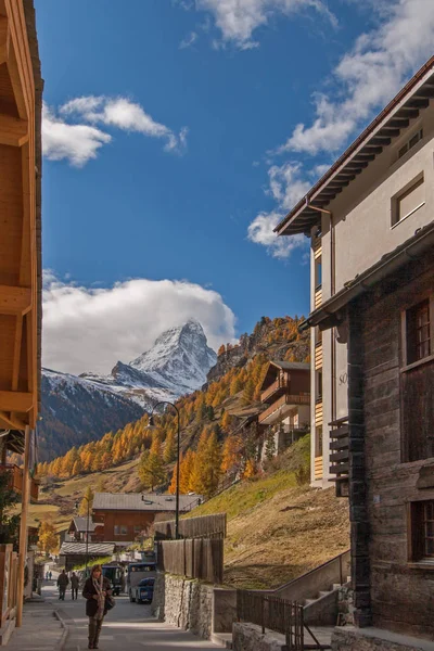 Zermatt, Švýcarsko - 27. října 2015: Úžasný pohled na Resort, Zermatt, Švýcarsko — Stock fotografie