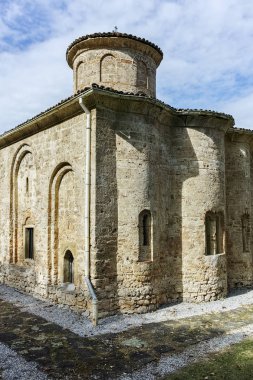 Zemen, Bulgaristan - 20 Ekim 2016: Zemen Manastırı, Pernik bölgesi sonbahar görünümünü