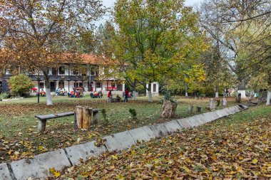Zemen, Bulgaristan - 20 Ekim 2016: Zemen Manastırı, Pernik bölgesi sonbahar görünümünü