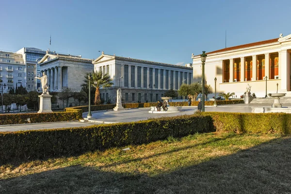 АФИНЫ, ГРЕЦИЯ - 19 ЯНВАРЯ 2017: Панорамный вид Национальной библиотеки Афин, Греция — стоковое фото