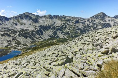 Dalgoto (uzun) Gölü, Pirin Dağı ile manzara