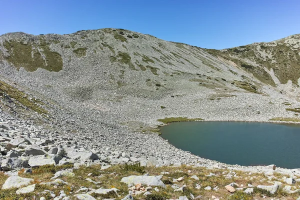 Paisaje increíble con el lago Todorino, Montaña Pirin —  Fotos de Stock