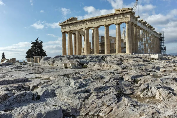 ATENAS, GRÉCIA - JANEIRO 20 2017: Panorama do Partenon na Acrópole de Atenas, Grécia — Fotografia de Stock