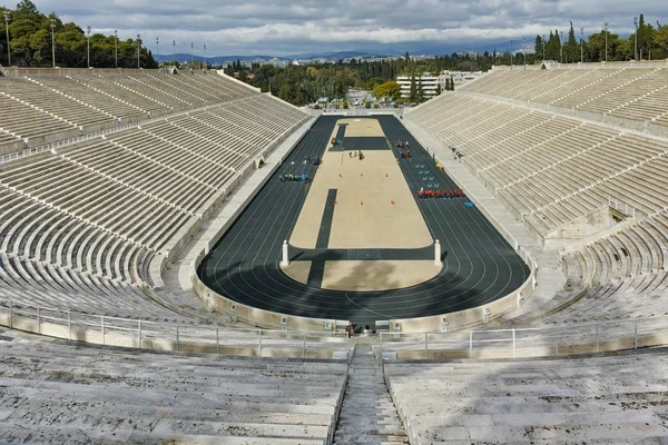 ATENAS, GRECIA - 20 DE ENERO DE 2017: Estadio Panathenaic o kallimarmaro en Atenas, Grecia — Foto de Stock