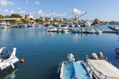 Dedeağaç, Yunanistan - 23 Eylül 2017: bağlantı noktası ve Dedeağaç şehri, Doğu Makedonya ve Trakya görünümünü şaşırtıcı