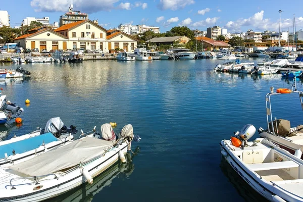 Dedeağaç, Yunanistan - 23 Eylül 2017: bağlantı noktası ve Dedeağaç şehri, Doğu Makedonya ve Trakya görünümünü şaşırtıcı