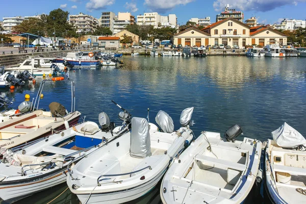 Alexandroupoli, Görögország - 2017. szeptember 23.: Csodálatos kilátás nyílik a kikötő és a város Alexandroupoli, Kelet-Makedónia és Thrákia — Stock Fotó