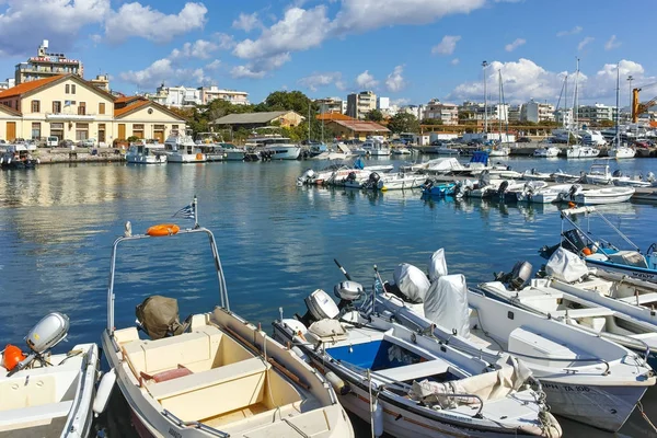 Dedeağaç, Yunanistan - 23 Eylül 2017: bağlantı noktası ve Dedeağaç şehri, Doğu Makedonya ve Trakya görünümünü şaşırtıcı