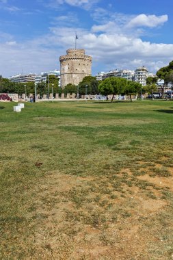 Thessaloniki, Yunanistan - 30 Eylül 2017: Cityscape ile Beyaz Kule City, Thessaloniki, Yunanistan