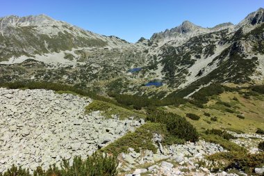 Prevalski göl ve Dzhangal tepe, Pirin Dağı ile muhteşem manzara
